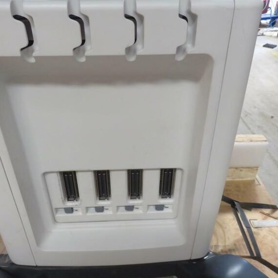 GE LOGIQ F8 Ultrasound Machine 2