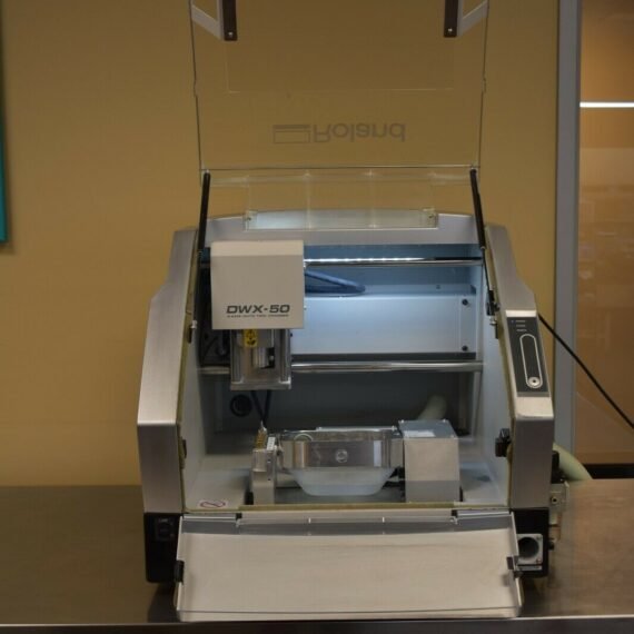 Roland DWX-50 5-axis Dental Milling Machine