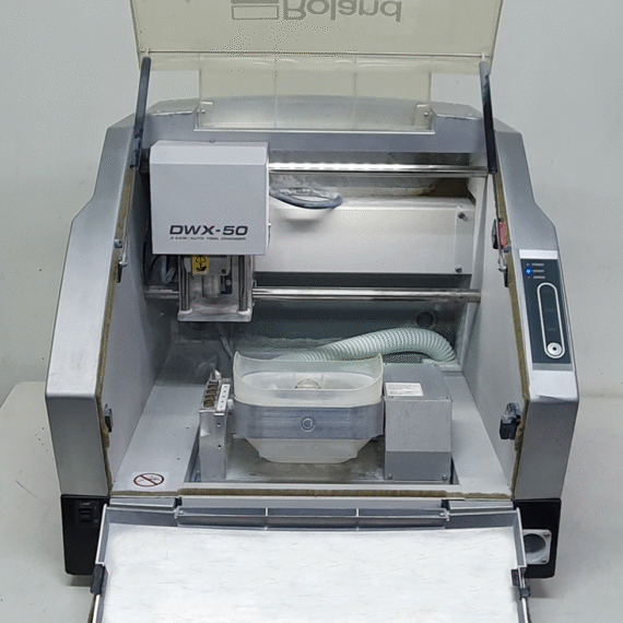Roland DWX-50 5-axis Dental Milling Machine