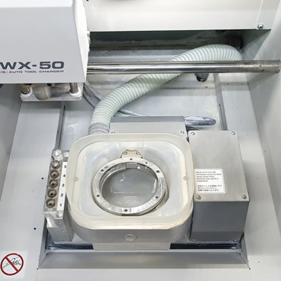 Roland DWX-50 5-axis Dental Milling Machine 4