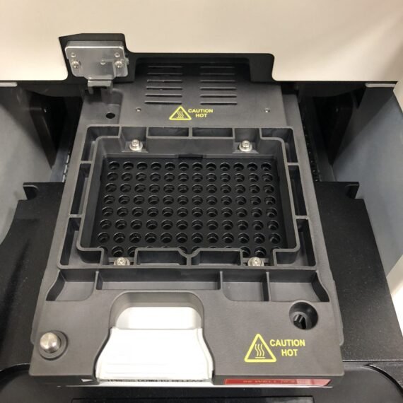Thermo QuantStudio 7 Flex Real-Time PCR System 3