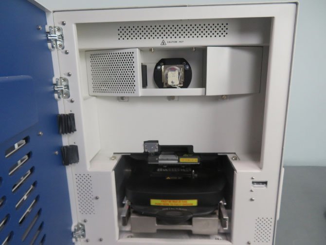 Thermo ViiA 7 Real-Time PCR System 4